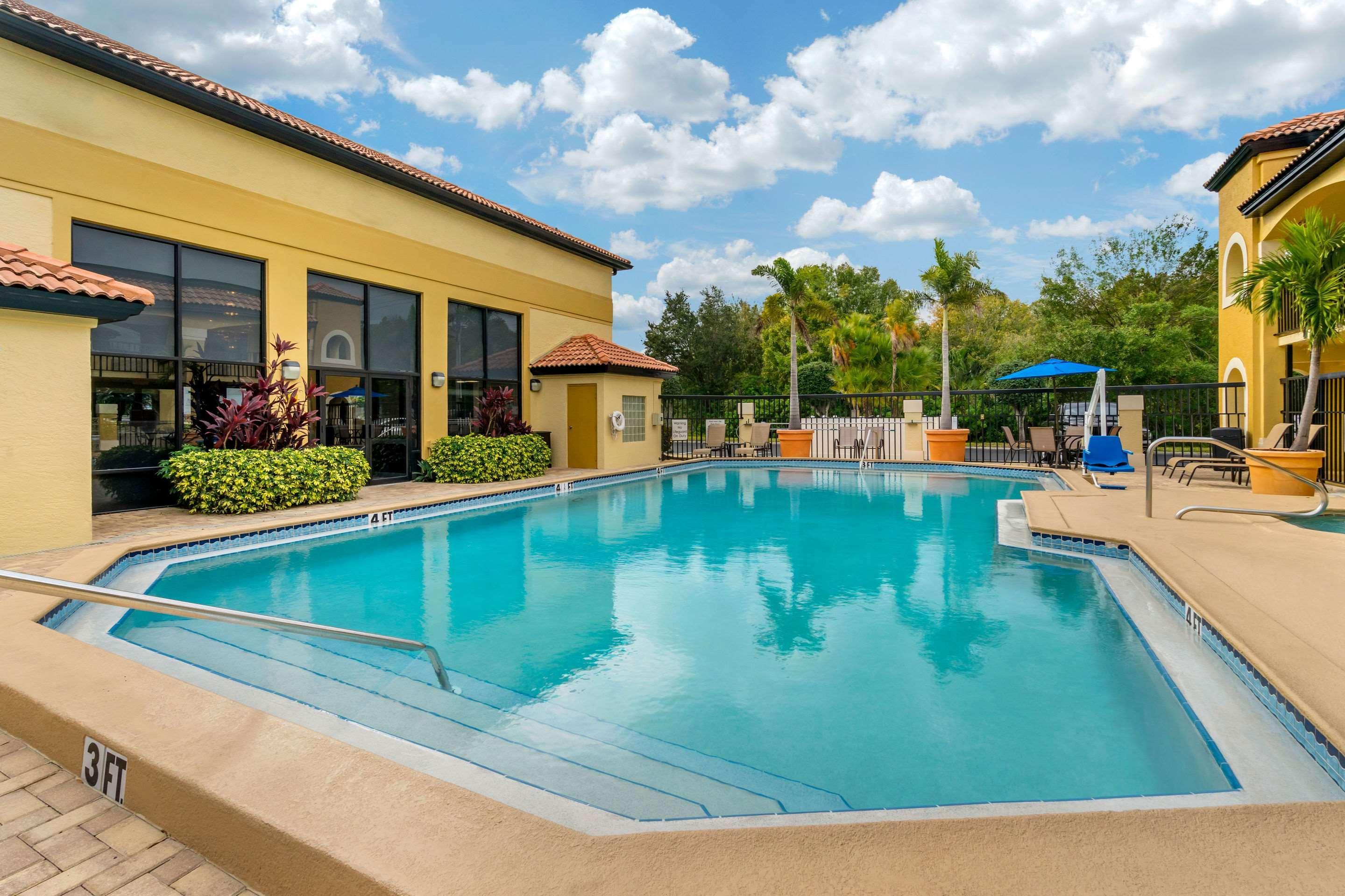 Comfort Inn Sun City Center - Ruskin - Tampa South Bagian luar foto